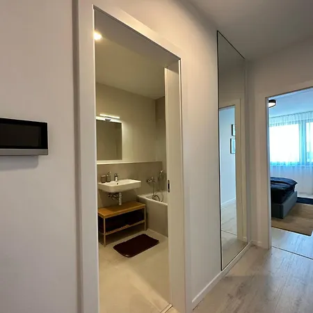 Nivy, Parkovanie, Blizko Centra *