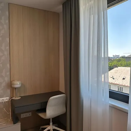 Novy V Centre, Vyhlad Na Hrad Apartmán