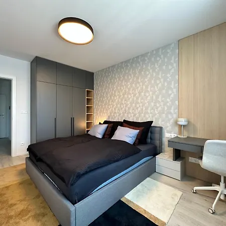 Novy V Centre, Vyhlad Na Hrad Apartment