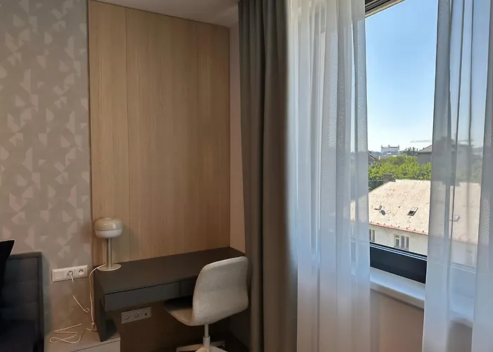 Nivy, Parkovanie, Blizko Centra Apartmán