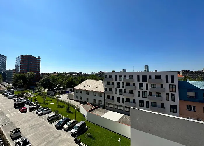 Nivy, Parkovanie, Blizko Centra Apartmán Bratislava