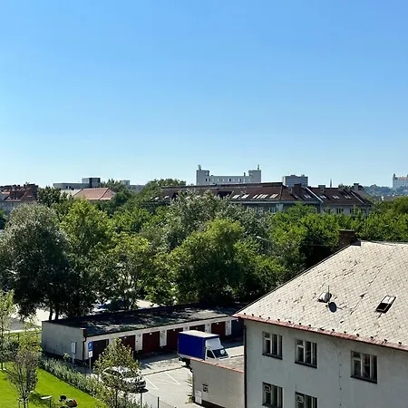 Nivy, Parkovanie, Blizko Centra Bratislava